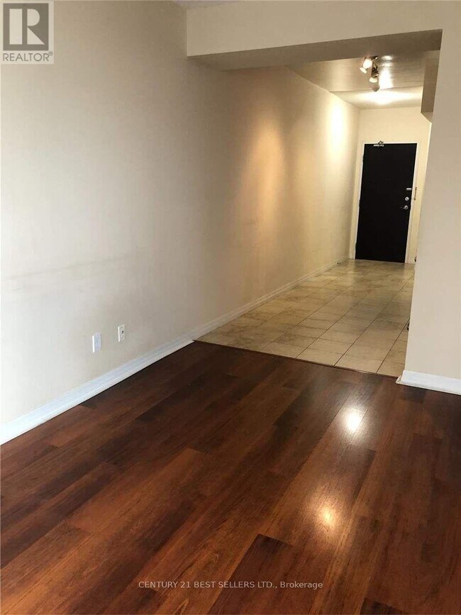 Building Photo - 225 Webb Dr