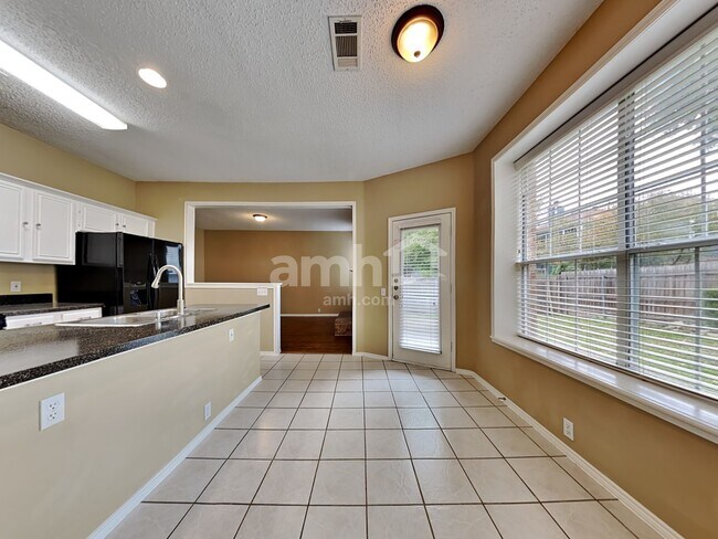Foto del edificio - 3406 Broadview Ct