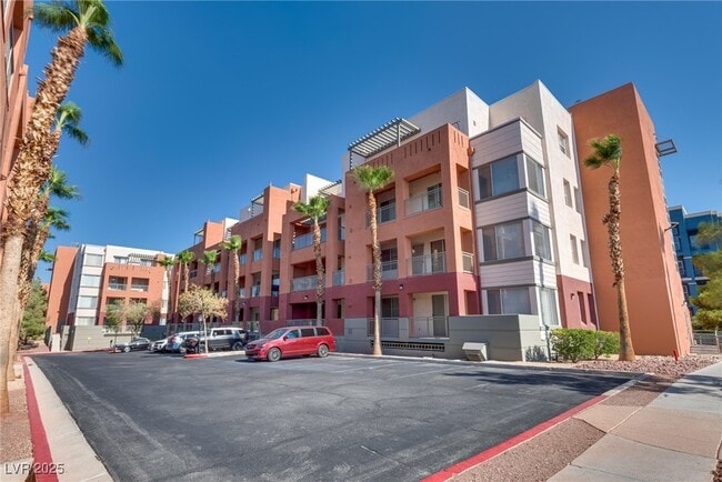 Building Photo - 35 E Agate Ave
