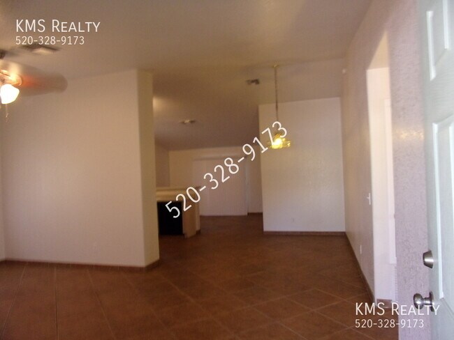 Foto del edificio - 2960 W Ring Tail Dr