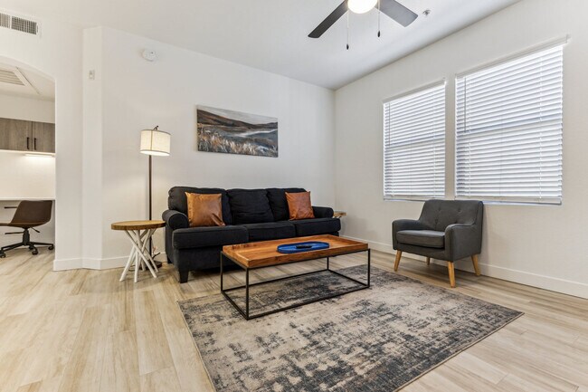 Building Photo - 9450 W Cabela Dr