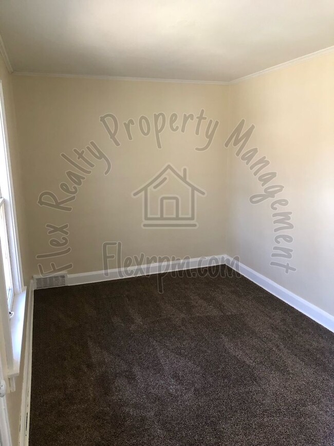 Building Photo - New on the Market....Must see this Beauty!