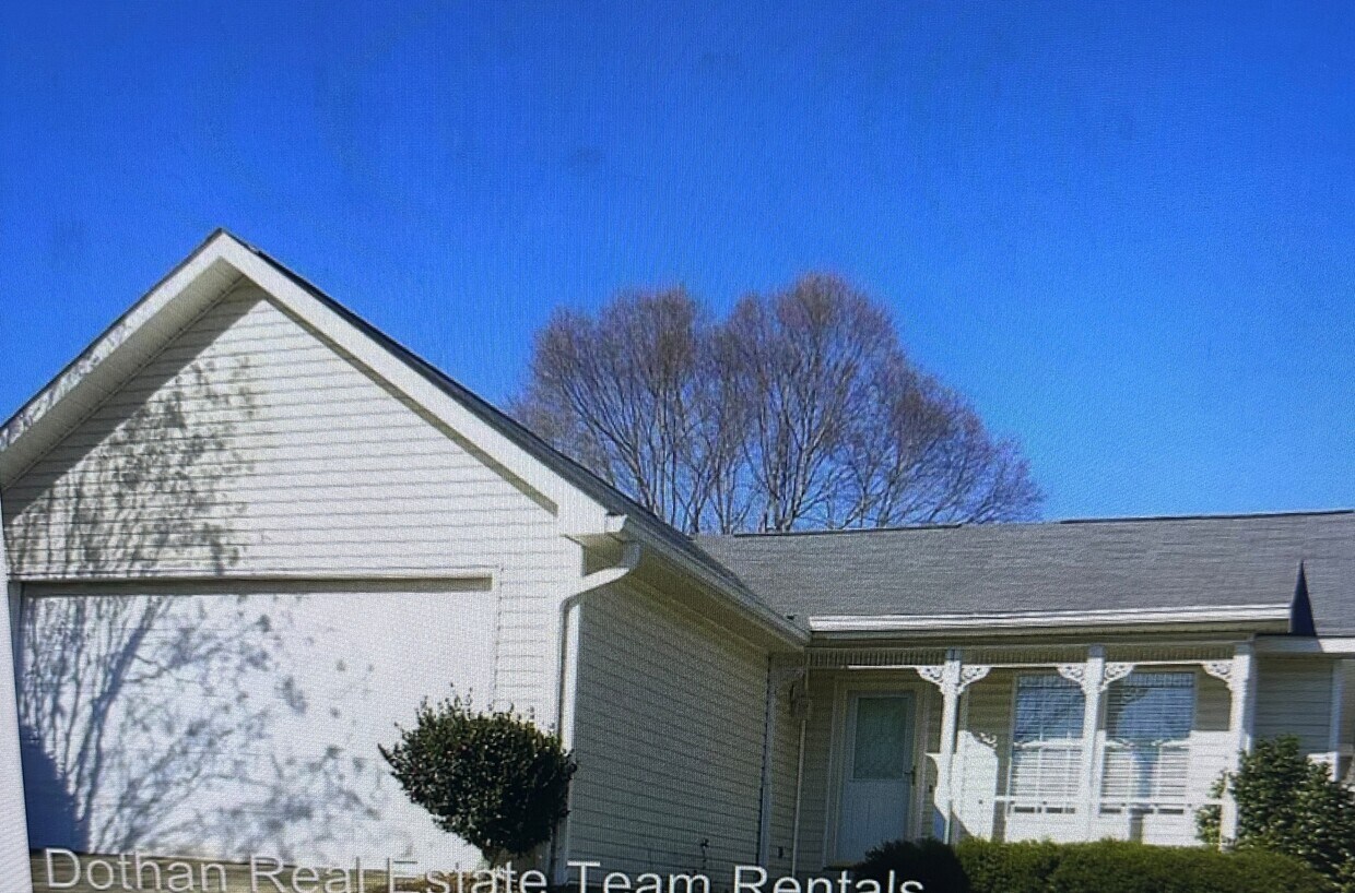 Foto principal - 103 Shea Dr
