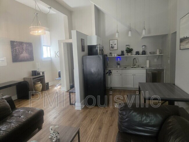 Foto del edificio - 1156 S Brook St