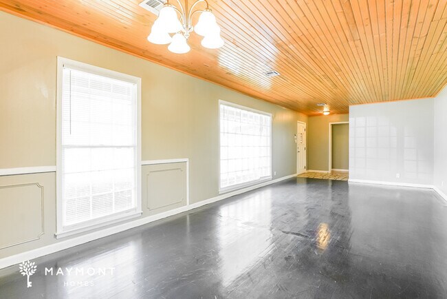 Foto del edificio - 3352 Ridgefield Dr