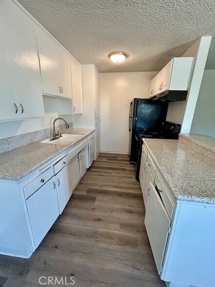 Foto del edificio - 686 E Cottonwood Rd