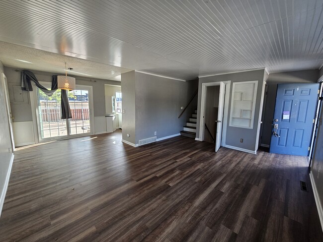 Building Photo - 3627 Mesa Grande Dr