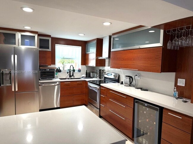 Foto del edificio - 2430 SW 22nd Terrace