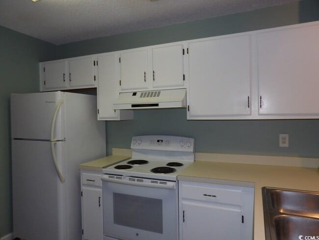 Foto del edificio - 1095 Plantation Dr W