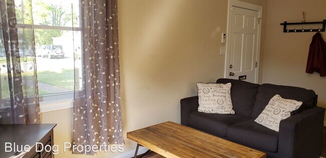 Foto del edificio - 2 br, 1 bath House - 1805 Betty Lane