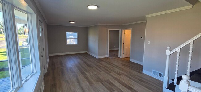 Foto del edificio - 1019 Green Ln