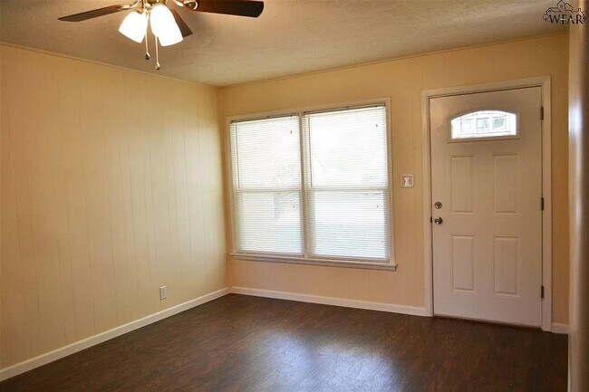 Building Photo - 4206 Prothro Ave