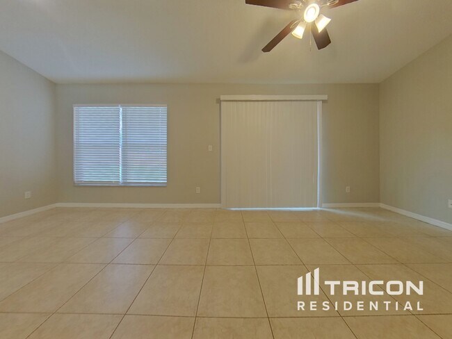 Foto del edificio - 12008 Woodglen Cir