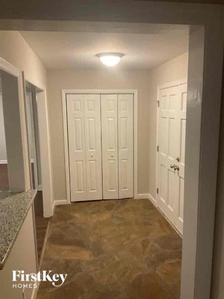 Foto del edificio - 184 Fremont Loop