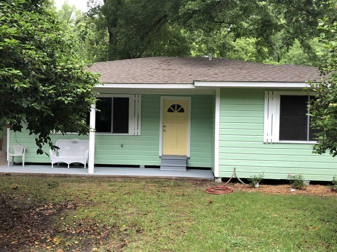 Foto principal - 246 Tommy Ballard Rd