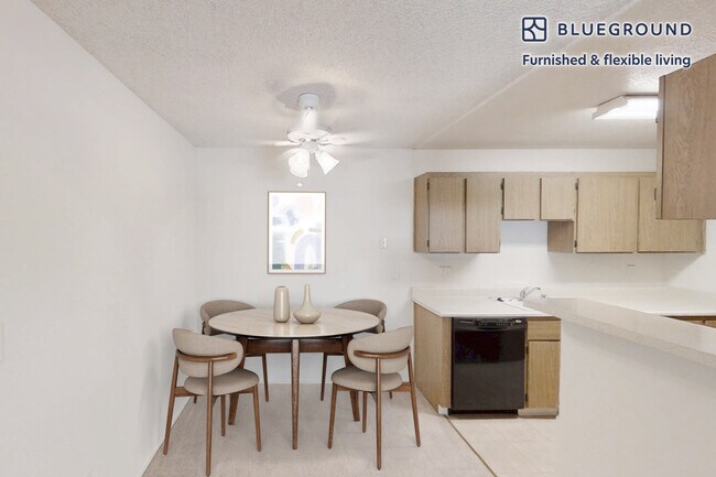 Building Photo - 231 Woodcreek Common