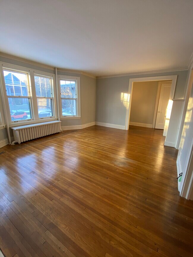 Foto del edificio - 589 Lincoln Ave