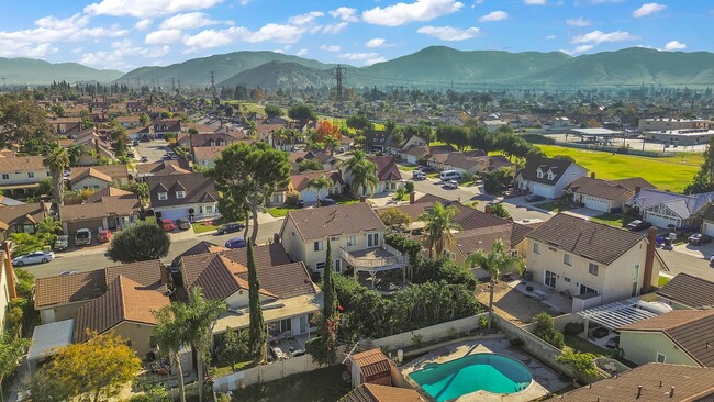 Foto del edificio - 11322 Oakwood Dr