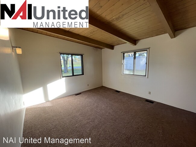 Foto del edificio - 3 br, 1 bath House - 6110 Doolittle