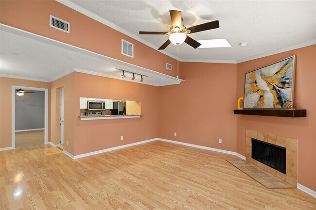 Building Photo - 2277 S Kirkwood Rd