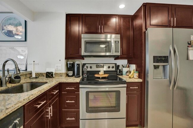 Building Photo - 1965 S Ocean Dr