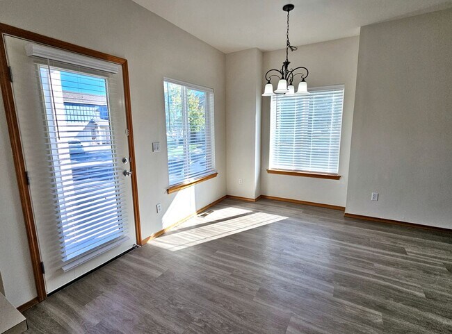 Foto del edificio - 7700 W 6th Ave