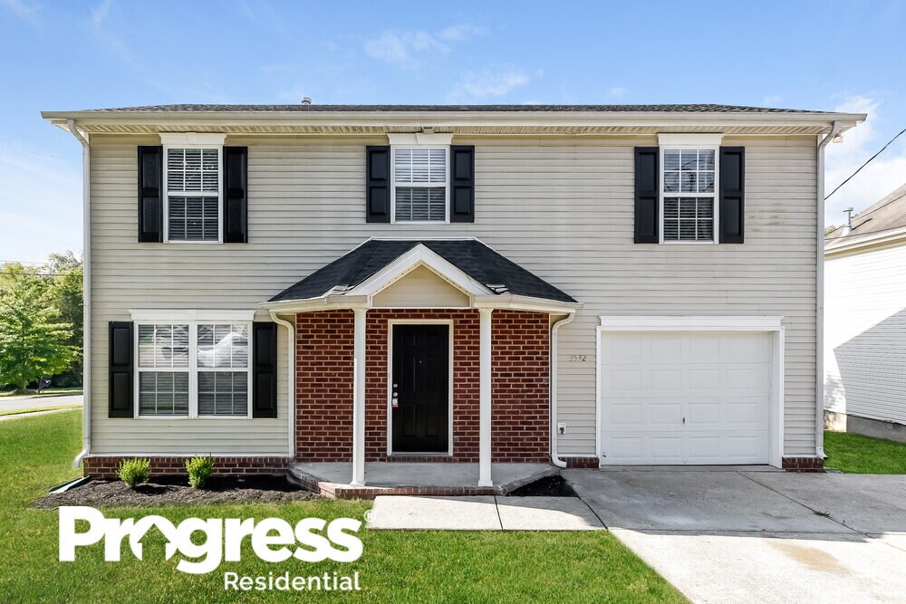 Foto principal - 3532 Mt View Ridge Dr