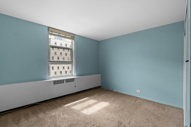 Foto del edificio - 3950 N Lake Shore Dr