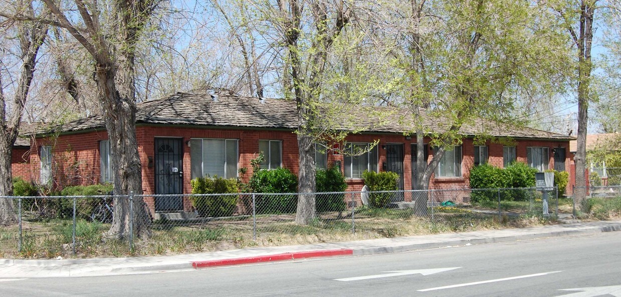 Primary Photo - 1695 Locust St