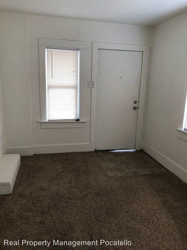 Foto del edificio - 830 E Lander St
