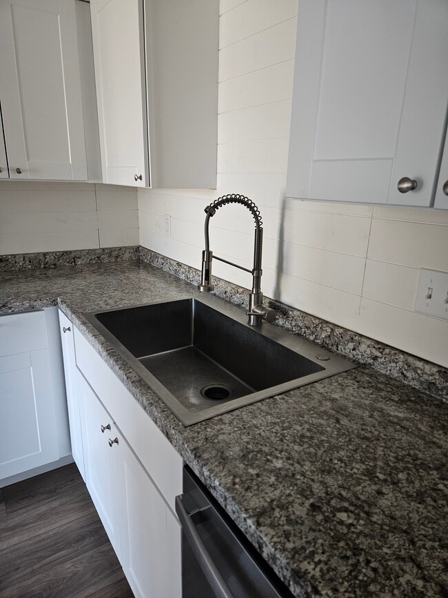 Foto del edificio - 10430 W Landmark Ct