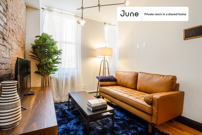 Building Photo - Room in Shared 3 bed/1 bath home