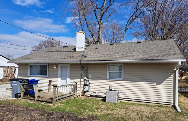 Rear - 5605 Treaty Ln