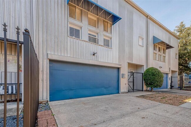 Foto del edificio - 1704 Drew St