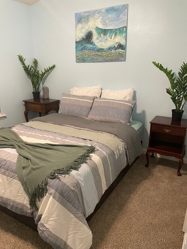 Second bedroom - 3694 Summerlin Ln