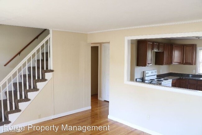Building Photo - 4 br, 2 bath House - 90 Spear Rd