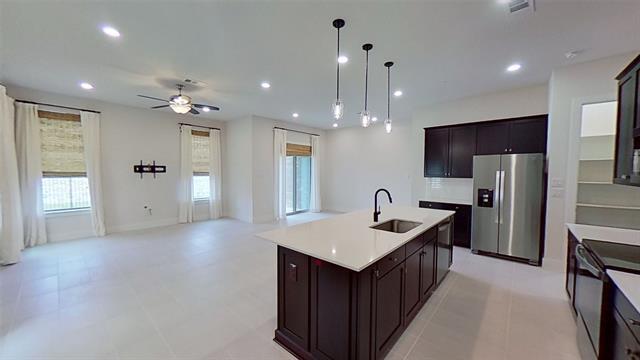 Foto del edificio - 1056 Maverick Dr