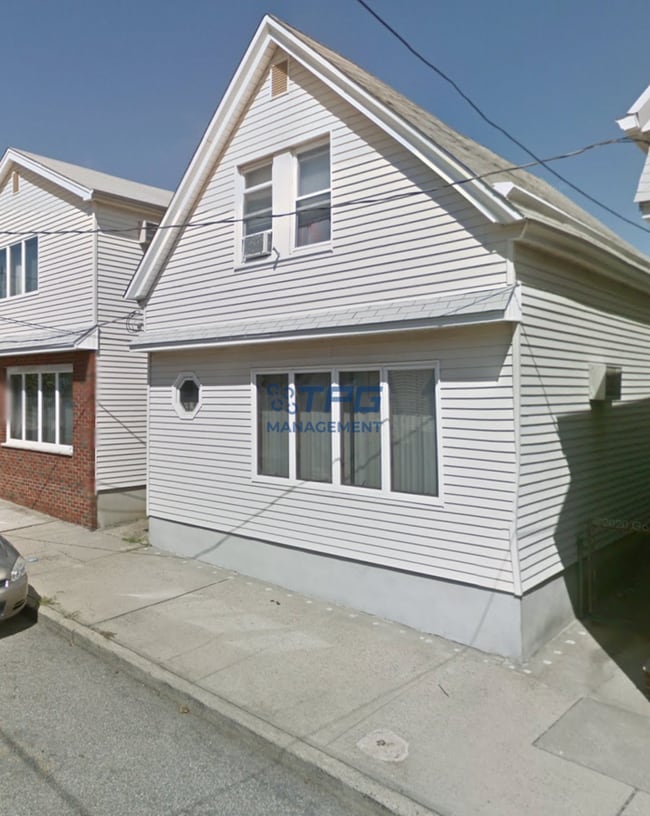 Building Photo - 19 Sisson Ct