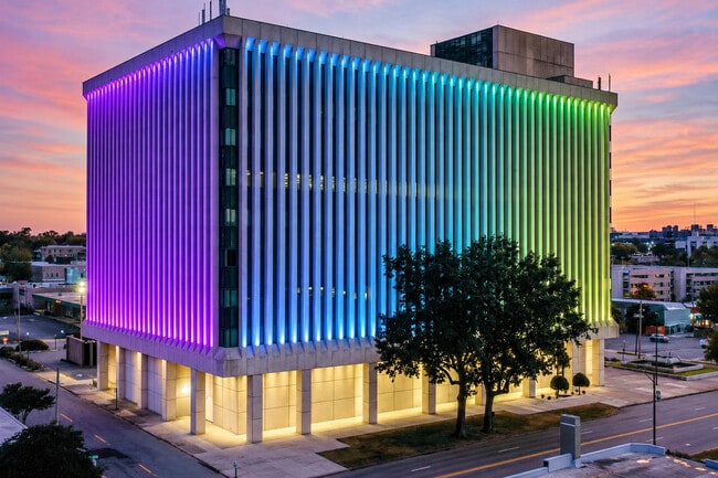 Building Photo - Capitol Vue