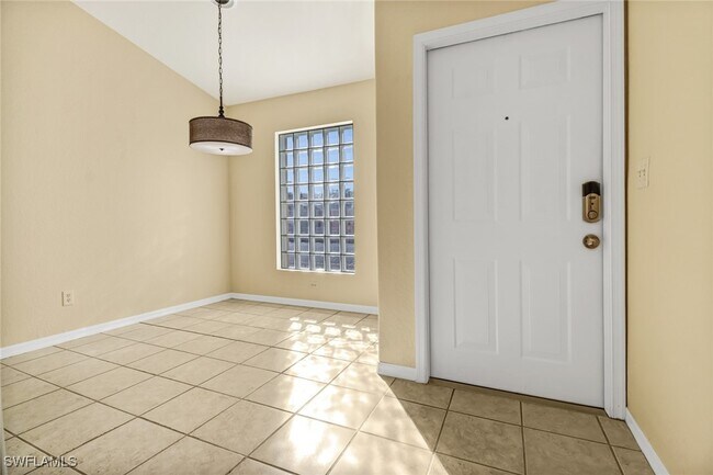 Foto del edificio - 26705 Little John Ct