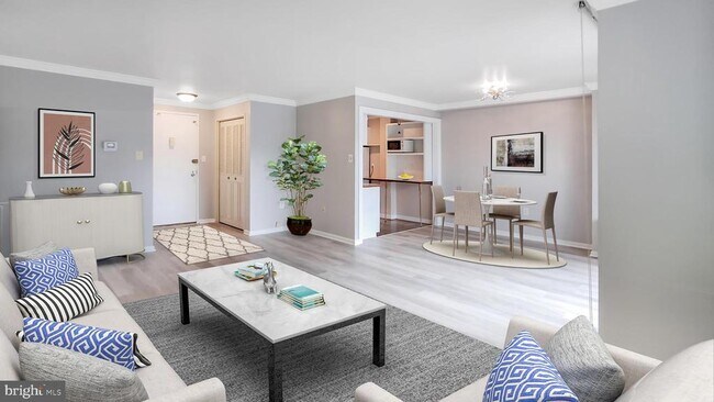 Building Photo - 10201 Grosvenor Pl