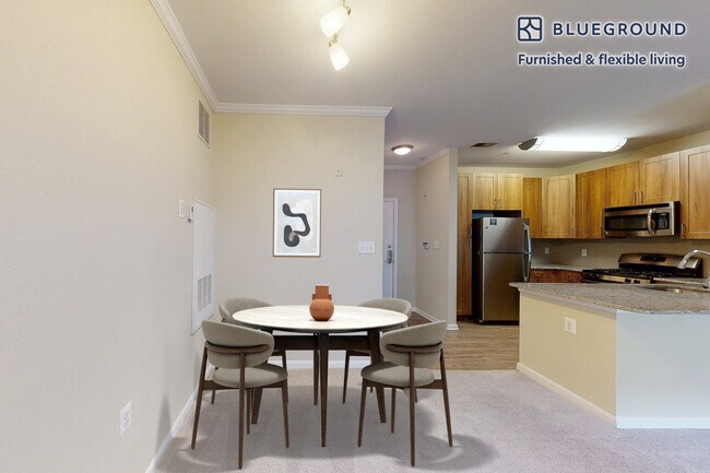 Building Photo - 2350 26th Ct S