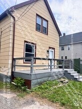 Building Photo - 115 Edson St