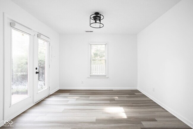 Foto del edificio - 1403 Broadway St