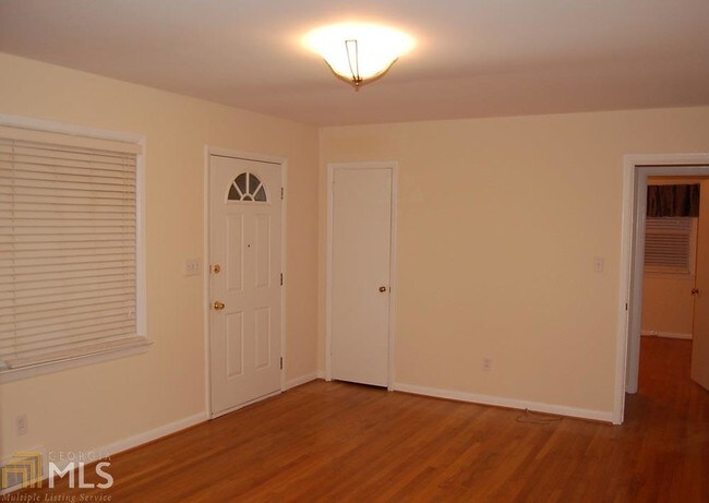 Building Photo - 2711 Laurel Ridge Dr