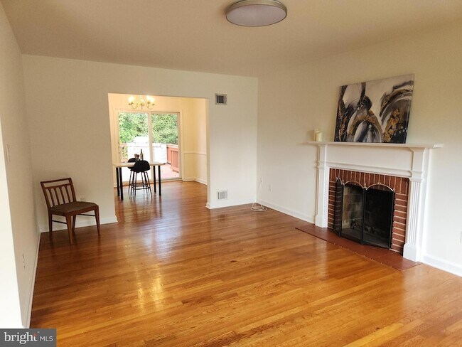 Foto del edificio - 3300 Potterton Dr