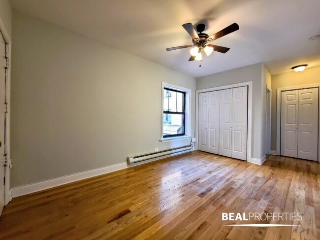 Building Photo - 0 bedroom in CHICAGO IL 60657