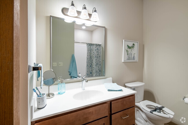 1BR, 1BA - 766SF - The Arbors at Oak Park Place - Senior 55+