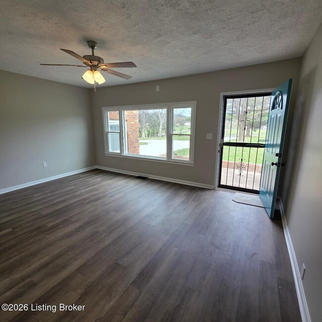 Building Photo - 2465 Chapeze Ln