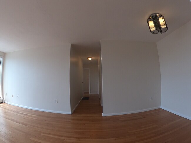 Building Photo - 1643 Cambridge St